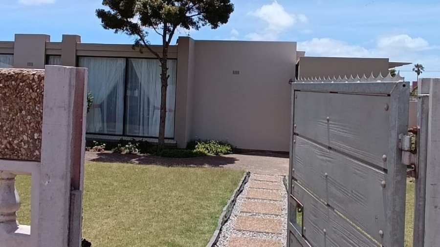 3 Bedroom Property for Sale in Vredenburg Western Cape